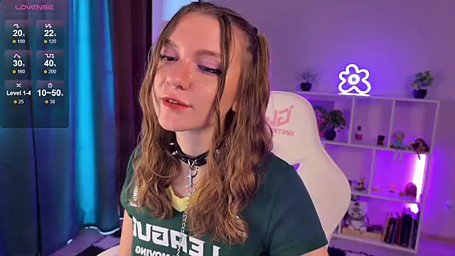 KellySunn online show from June 12, 8:12 am