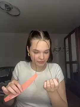 ElenaMariee online show from December 19, 10:12 pm