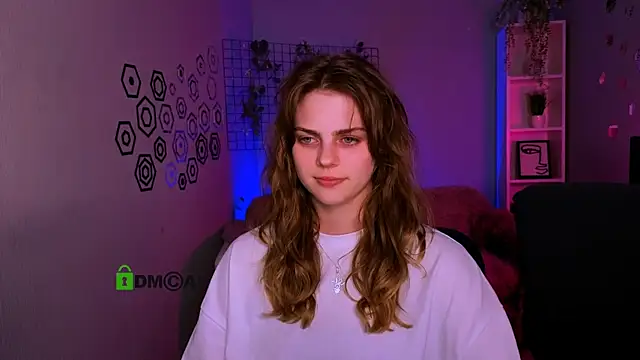 naya may online show from April 22, 7:20 pm