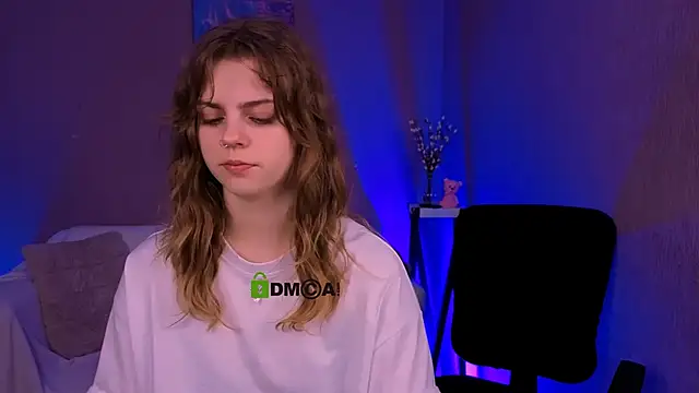 naya may online show from March 25, 10:14 am