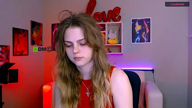 Snapshot of naya_may chatting on March 3, 8:49 pm naya may online show from March 3, 8:49 pm