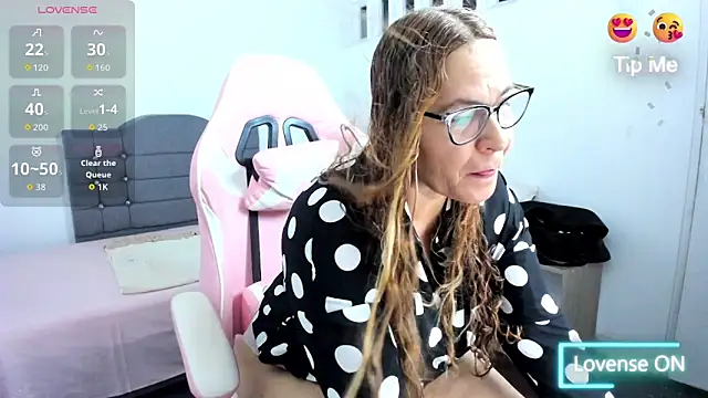 MS  samantha online show from March 7, 11:16 am