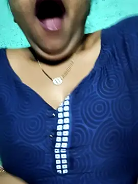 Snapshot of Eashita_01 chatting on February 12, 9:14 pm Eashita 01 online show from February 12, 9:14 pm
