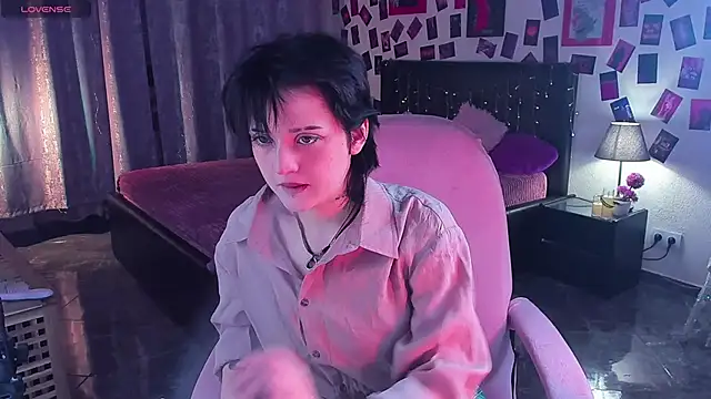 SarahShelby online show from February 8, 6:44 am