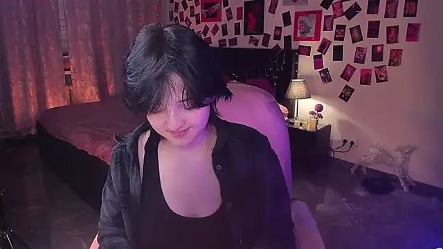 SarahShelby online show from March 19, 10:48 am