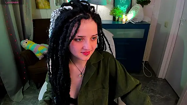 SarahShelby online show from January 15, 10:29 am