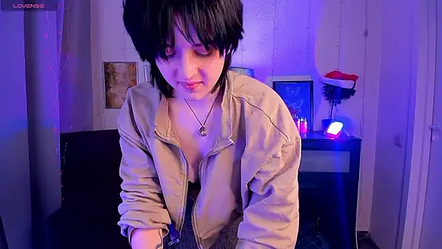 SarahShelby online show from January 31, 7:12 pm