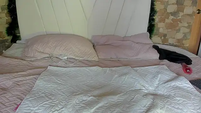 Asshleey bensoonn5 online show from December 23, 6:02 am