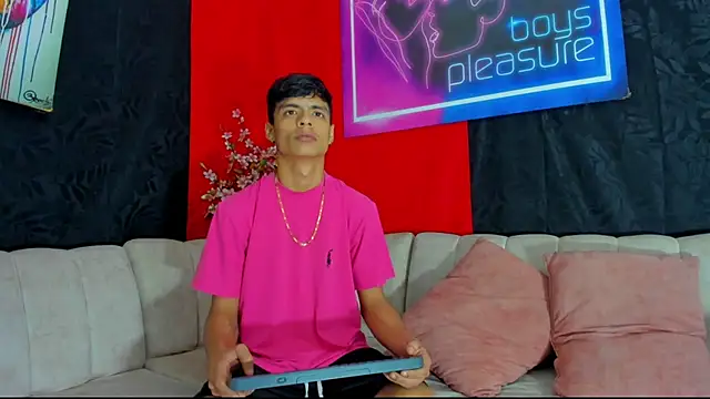 BrownieLoverss online show from January 6, 1:53 am