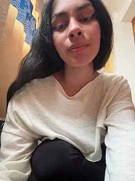 ManuelaEvans  online show from March 24, 7:47 pm