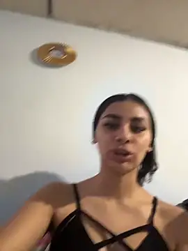 ManuelaEvans  online show from February 6, 8:05 pm