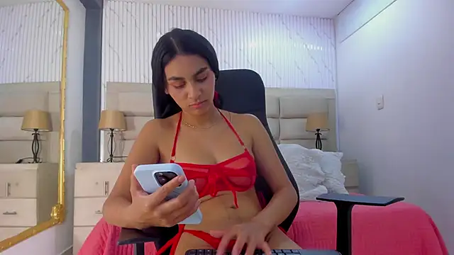 ManuelaEvans  online show from January 11, 8:43 am