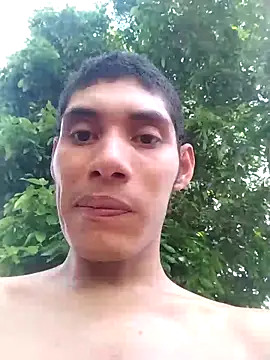 Snapshot of gingavi chatting on May 21, 5:43 pm gingavi online show from May 21, 5:43 pm