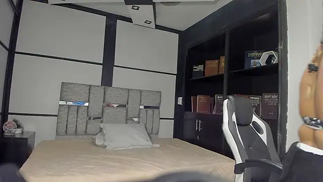 AmbarBrownn  online show from March 2, 8:16 pm