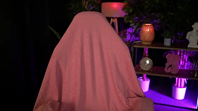 Velouraa online show from February 26, 9:48 pm