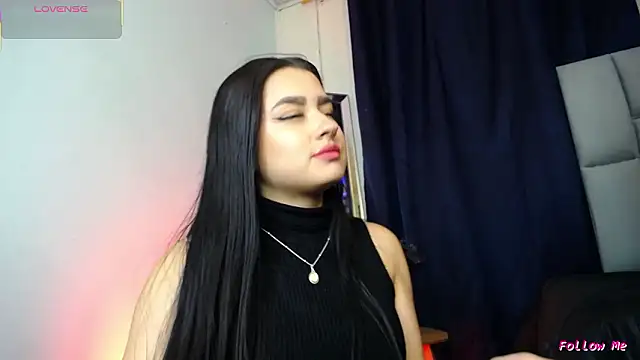 Emilyy05  online show from March 3, 3:13 am