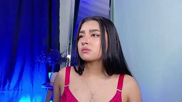 Snapshot of Emilyy05_ chatting on May 14, 12:51 am Emilyy05 online show from May 14, 12:51 am