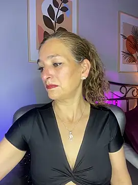 JennaMilf  online show from April 21, 6:25 pm