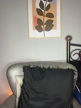 JennaMilf  online show from May 15, 5:44 pm