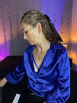 JennaMilf  online show from January 5, 7:28 pm