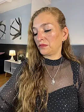 JennaMilf  online show from June 2, 6:41 pm