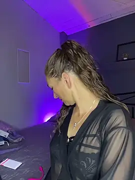 JennaMilf  online show from February 12, 6:51 pm