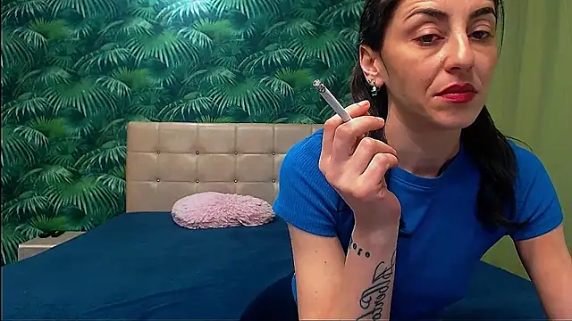 Snapshot of Stella_John chatting on February 12, 5:26 am Stella John online show from February 12, 5:26 am