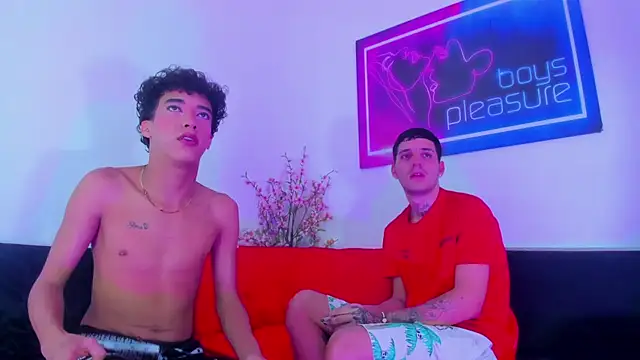 Pleasure boys hot online show from March 4, 10:06 pm