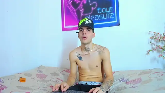 Pleasure boys hot online show from April 6, 6:09 pm