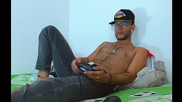 Alphamaster 92 online show from April 4, 4:08 am