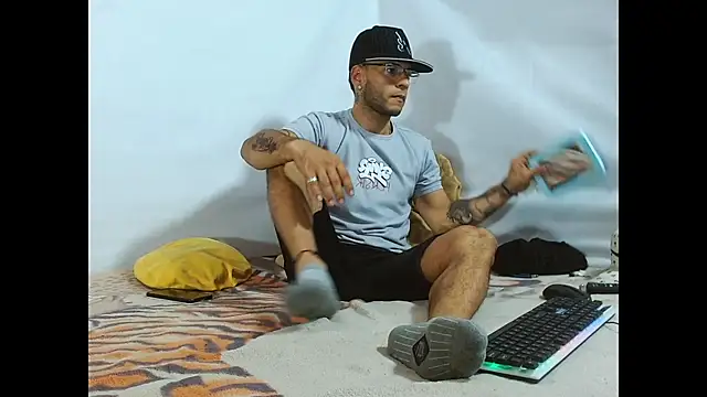 Alphamaster 92 online show from March 6, 8:26 pm