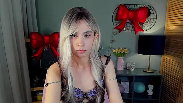 lesilos online show from February 15, 1:17 am