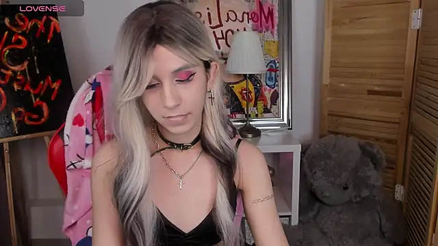 lesilos online show from March 12, 1:44 am