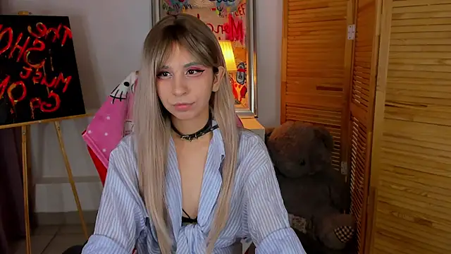 lesilos online show from March 10, 1:42 am