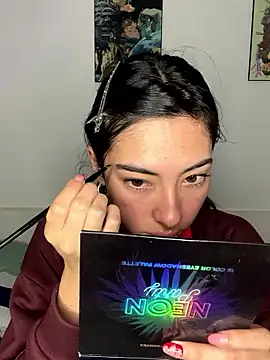 junorise23 online show from January 10, 3:35 am