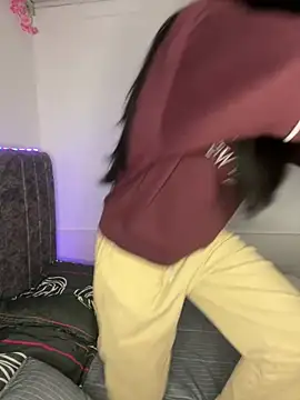 junorise23 online show from April 19, 4:46 am