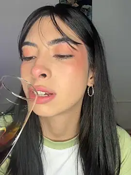 Snapshot of junorise23 chatting on February 20, 4:42 am junorise23 online show from February 20, 4:42 am