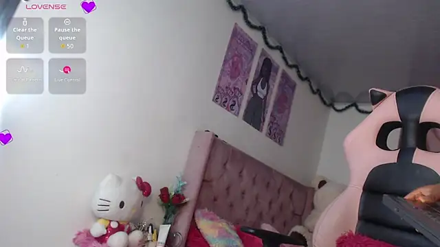 Snapshot of violett_brown9 chatting on June 16, 6:35 am violett brown9 online show from June 16, 6:35 am