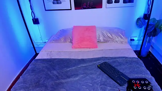 Snapshot of kyoto_Aoki chatting on January 13, 7:29 pm kyoto Aoki online show from January 13, 7:29 pm