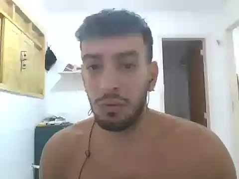 Snapshot of alpalo420 chatting on March 3, 9:22 pm alpalo420 online show from March 3, 9:22 pm