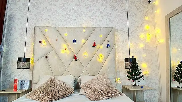 NatashaRoss t online show from January 7, 7:30 pm