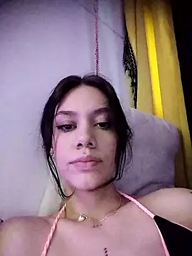 Snapshot of valerria_44 chatting on January 17, 10:35 pm valerria 44 online show from January 17, 10:35 pm