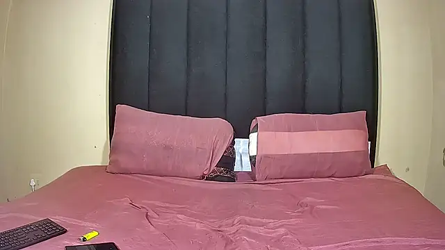 DesiredQueen27 online show from February 18, 3:30 pm