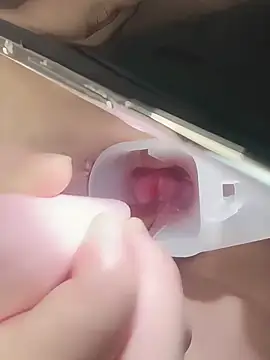 Snapshot of siaee_h6 chatting on December 20, 11:13 am siaee h6 online show from December 20, 11:13 am