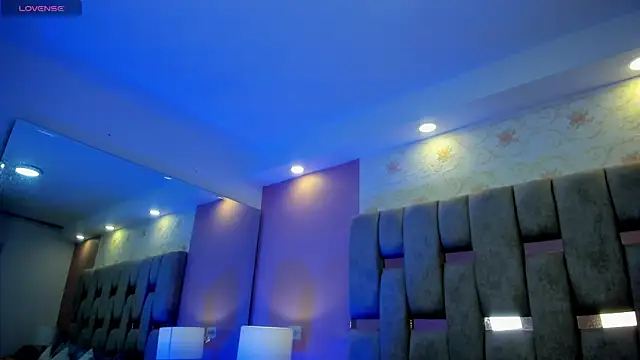 Snapshot of nora_zap chatting on January 11, 7:43 pm nora zap online show from January 11, 7:43 pm