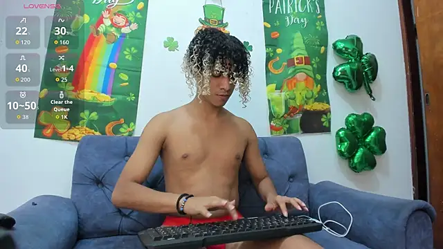 Victor LatinBoy online show from March 20, 3:07 am