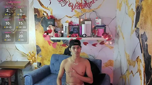 Victor LatinBoy online show from February 14, 3:18 am