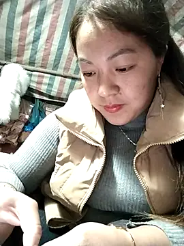 Lucky cutee online show from January 6, 4:49 am