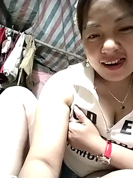 Lucky cutee online show from February 17, 1:03 am