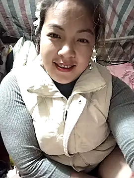 Lucky cutee online show from February 23, 12:28 pm